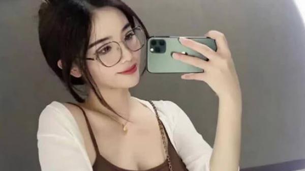 极品女神不过是有钱